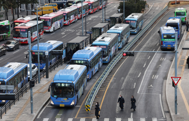 ���� �ó����� ���� ù������ �ľ����ӱ����� ���