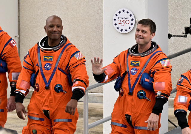 �Ƹ��׹̽� 2ȣ ���� ��ȯ��ڸ �����̰� �ػ� ����