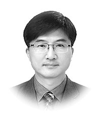 ‘삼권 장악’ 막을 선거제 개혁 급하다