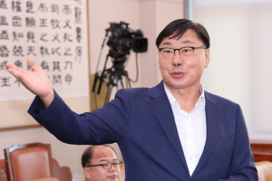 이화영 “사면해달라” 요구에… 나경원·김기현 “李대통령에 내민 사법거래 청구서”