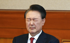 “에어컨 없는 수감은 인권탄압”…윤석열 지지자 민원 쏟아져