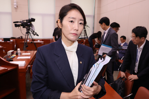 “1명도 나서지 않는다” 강선우 ‘갑질 의혹’에 김근식이 한 말