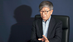 “정치권 과도한 관여는 毒… 한인 ‘현지 모범시민’ 되도록 도와야”[데스크가 만난 사람]