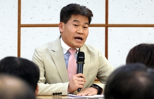 “보수우파 주인, 한동훈과 전한길 중 누구냐” 전한길이 한 말