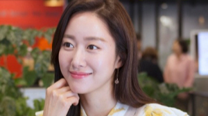 “10분만에 1500만원 사용”…배우 전혜빈 신용카드 절도범 잡혔다