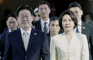 [속보]李 “다주택 팔기 싫으면 두라…손실되게 할 것” 순방 중 부동산 언급