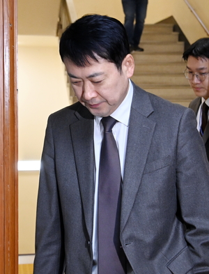 폰 꺼놓고 떠난 공관위원장, 고심 커진 장동혁… 국힘 ‘시계제로’