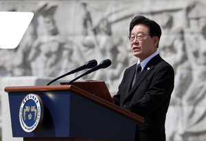 [속보]李 “4·19 정신 있었기에 ‘내란의 밤’ 물리쳤다”