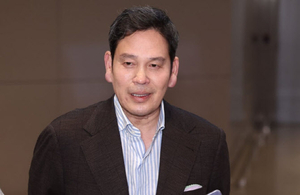 [속보]정용진, ‘탱크데이’ 논란에 직접 사과 “철저히 조사해 투명하게 공개”