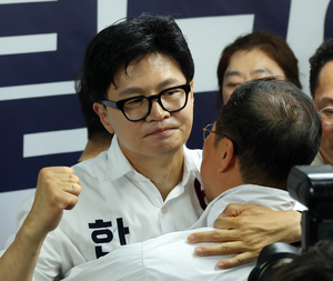 [속보]조갑제 “한동훈 돌아왔으니 장동혁, 정치적으로 죽어야 할 때”
