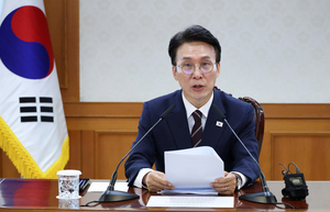 [속보]김민석 “투표용지 부족 사태…특검 해야”