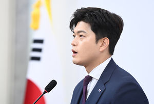 [속보]90년생 김용태 “부정선거로 당권 유지 ‘장동혁 리더십’ 끝내야”