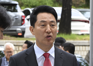 [속보]‘여론조사 대납의혹’ 오세훈에 징역 1년6개월 구형