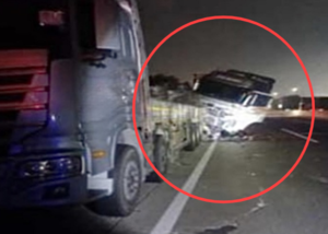 ‘날벼락’…화물차 낙하물에 뒤차 운전자 숨져