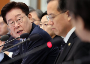 [이슈]李대통령 지지율 서울서 20%대 폭락…부정 평가 전국 최고
