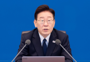 [속보]대통령 20대 지지율 ‘20%대’ 찍었다…25%로 역대 최저치-한국갤럽