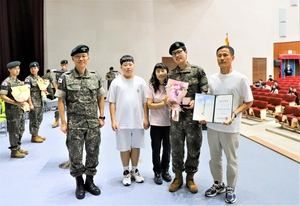 “병영 생활 잘 하면 병장 대신 하사 달고 제대”…육군, 우수 예비역 병장 ‘예비역 하사’ 임용식