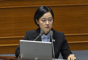 [속보]한동훈에 기자인척 질문한 총리실 직원, 직무배제