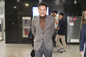 ‘역시 연예인은 다르다?’…국감장에 ‘시스루’ 입고 선 대중문화교류위원장 패션 화제