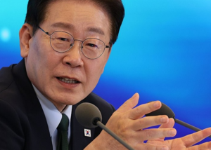 [속보]이 대통령 지지율 35.2%…국힘 41.3%·민주 35.5%-리얼미터