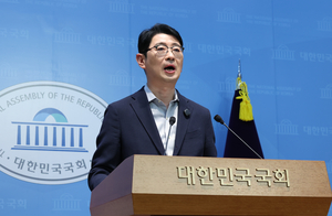 [속보]주진우 “‘박근혜 무덤 파서 박정희 유해 옆으로’ 이게 진짜 막말”