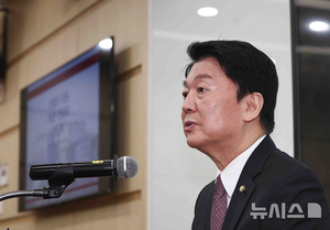 [속보] 안철수 “헌법 배신자들, 이재명에 필패”