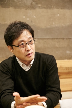 정지용 문학상에 허연 시인… 시상식은 내달 17일 개최