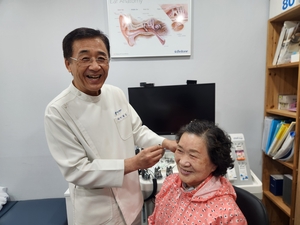 “이젠 연속극 실컷 보세요”… 난청어르신에‘소리’선물