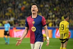 PSG - 바르셀로나, 챔스리그 4강 선착
