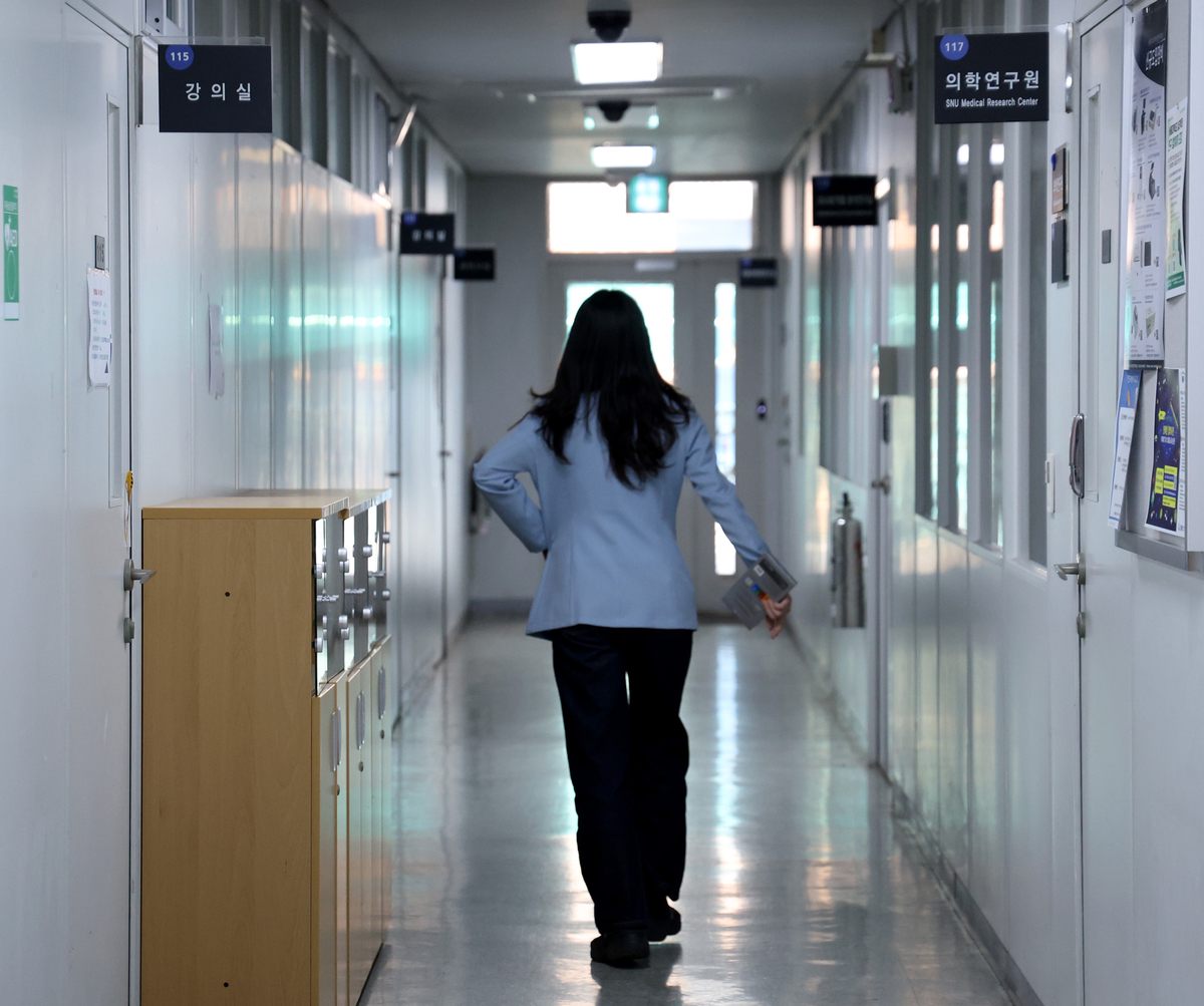 정부, 오락가락 원칙훼손 1년 2개월… 의료개혁은 ‘빈손’