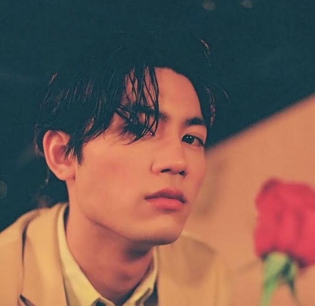 일본 유명 아이돌 겸 배우로 활동한 이타가키 미즈키. SNS 캡처