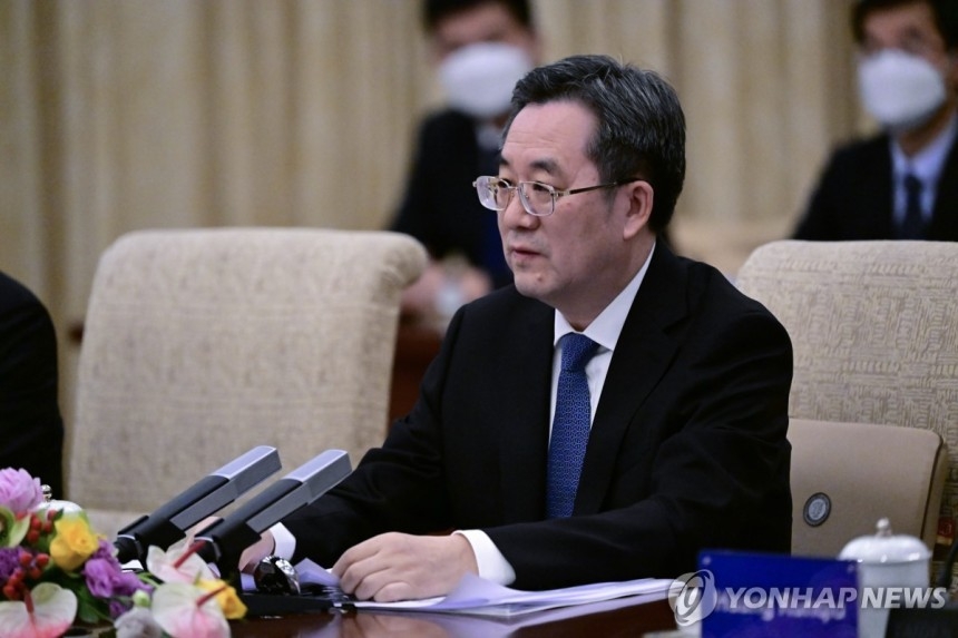 미·중무역전쟁 속 우군확보?…中서열 6위, 산시성 삼성공장 방문