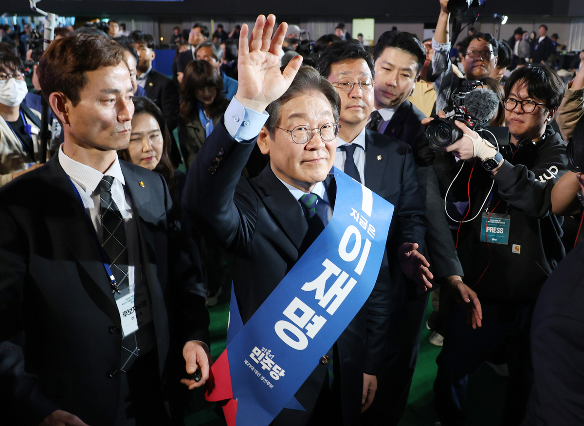 [속보]충청 경선 압승 이재명 “새 나라 만들어달라는 열망 잘 받들겠다”