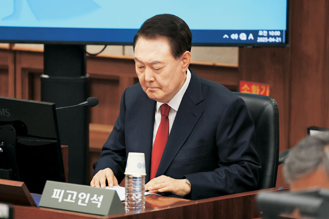 ‘자멸의 길’ 가는 국민의힘