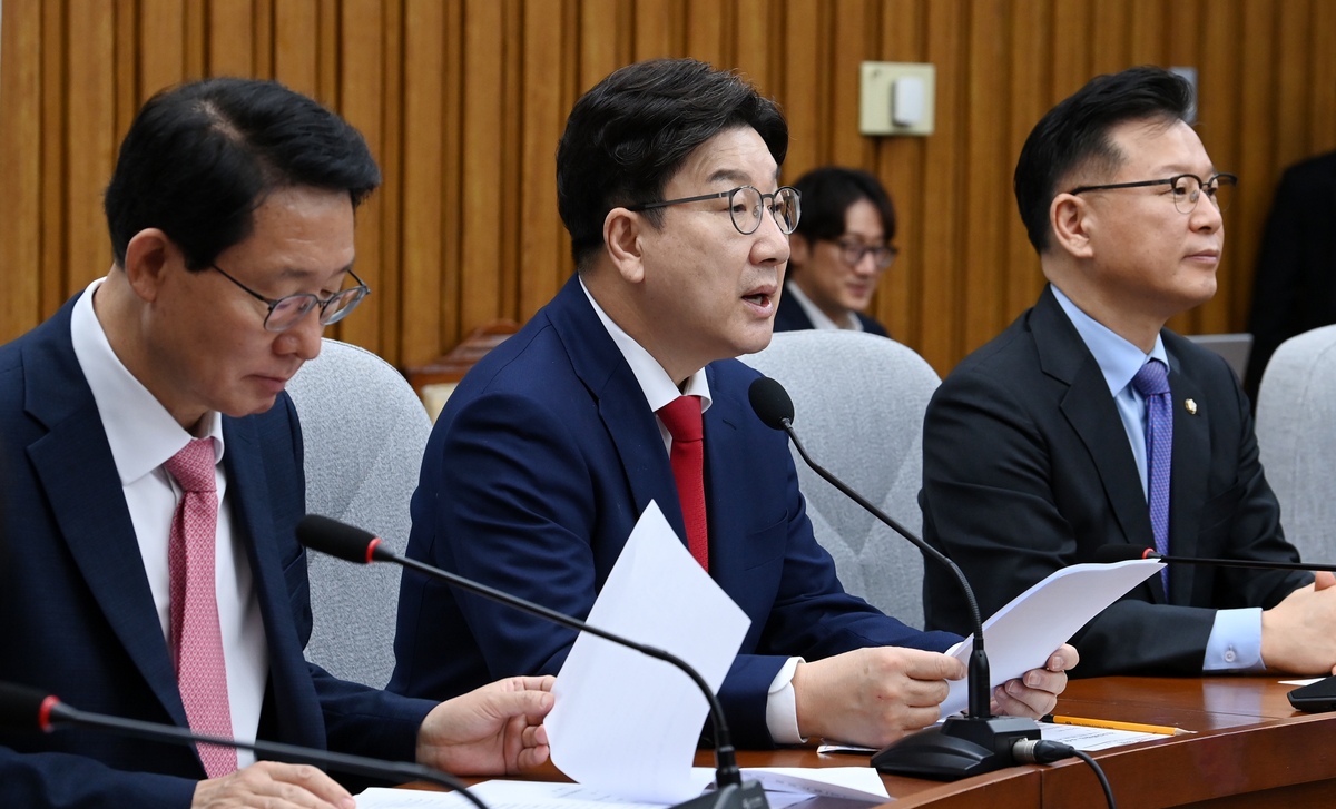 안철수 진출땐 ‘찬탄 2 : 반탄 2’… 나경원 생존땐 한동훈 유리