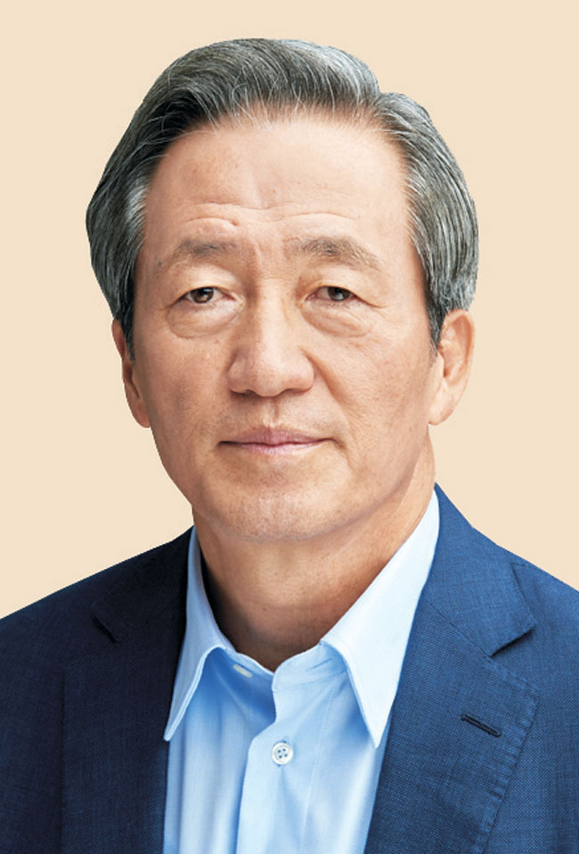 “북핵 대응위해 전술핵 재배치·아시아판 나토 필요”