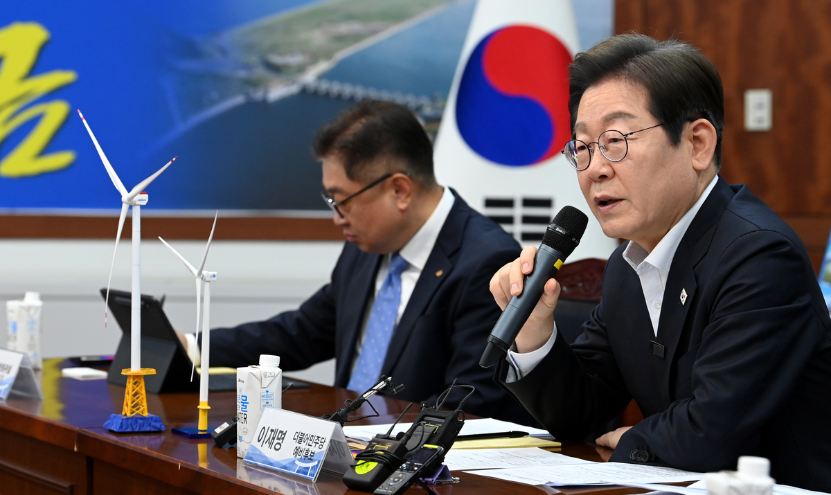 내부갈등 컸나? ‘야심찬 출범’ 8일만에 해산한 이재명 싱크탱크