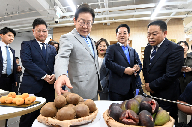 전남농업기술원 방문한 이재명