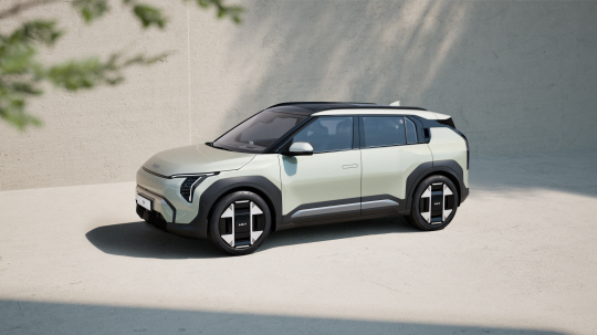 기아의 소형 전기 SUV ‘더 기아 EV3.’ 기아 제공.