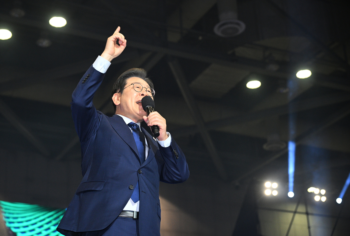 이재명, 누적 득표율 89.77%…김문수 “민주주의 맞냐” 한동훈 “황제”