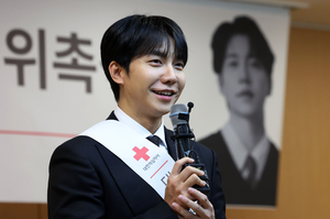 가수 이승기 장인, 주가조작·금품수수 혐의로 구속…이승기 “처가와 절연”