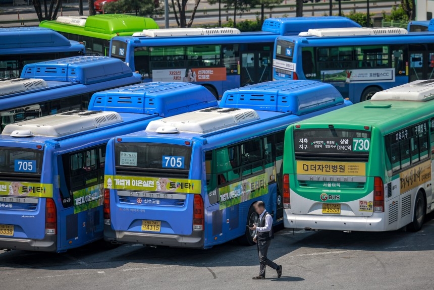 서울 시내버스 첫차부터 ‘준법투쟁’…노사협상 결렬