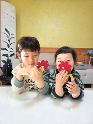 “우리 살린 천사의 부모님께 카네이션 드릴래요”