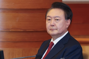 檢, 윤석열 전 대통령 직권남용 혐의로 추가 기소