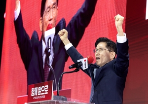 김문수, 당심 22%p·민심 3%p차 승리…‘한덕수 단일화’ 기대 반영