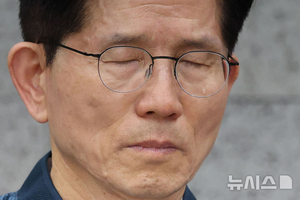 김문수, 한센인마을 찾아 눈물 흘린 이유?…주민들 “15년 전 괴물 취급한 저희와 김 후보는 함께했다”
