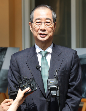 한덕수 “김문수, 단일화 약속 지켜라…기본적 예의도 없어”