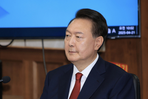 [속보]윤석열 “국힘 경선, 여전히 건강함 보여줘…이번 선거에서 반드시 승리해야”