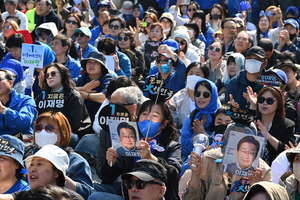 ① 1·2위 득표율 차이  ② 중도층 표심  ③ 3자구도냐, 양자승부냐