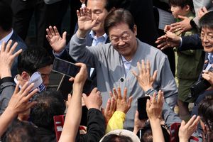 [속보]이재명 ‘위증교사’ 재판도 연기…법원 “추후 지정”